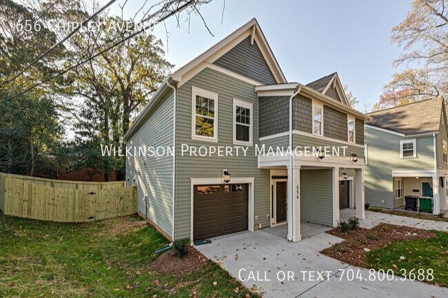 Building Photo - 3-Bedroom Townhouse with Proximity to Char...