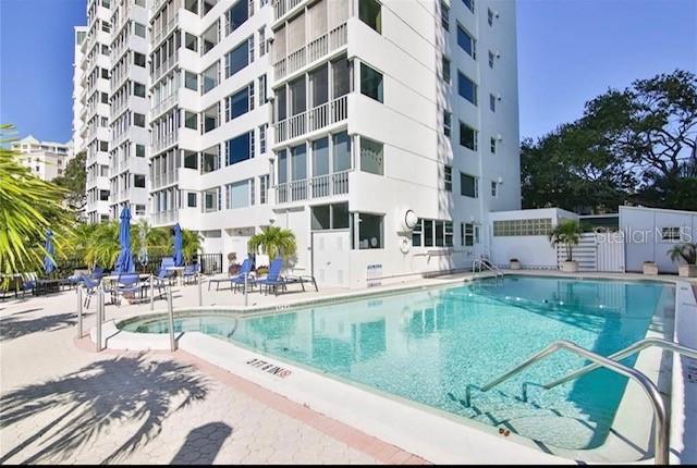 Building Photo - 555 S Gulfstream Ave