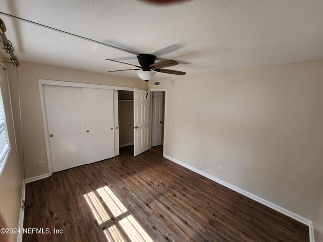 Building Photo - 4390 Herschel St