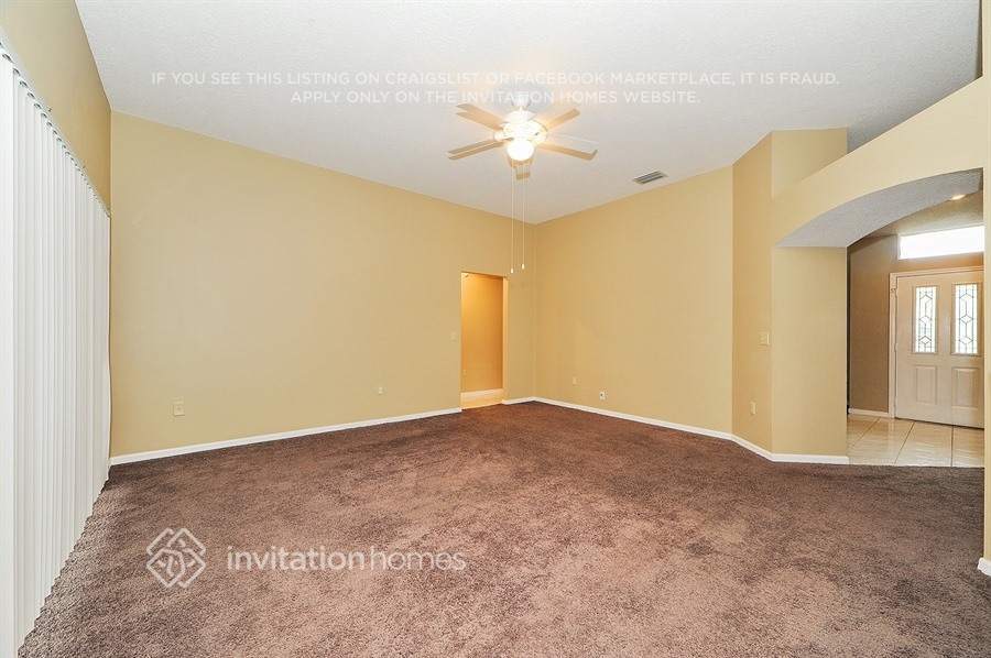 Building Photo - 4300 Ridgemoor Dr N
