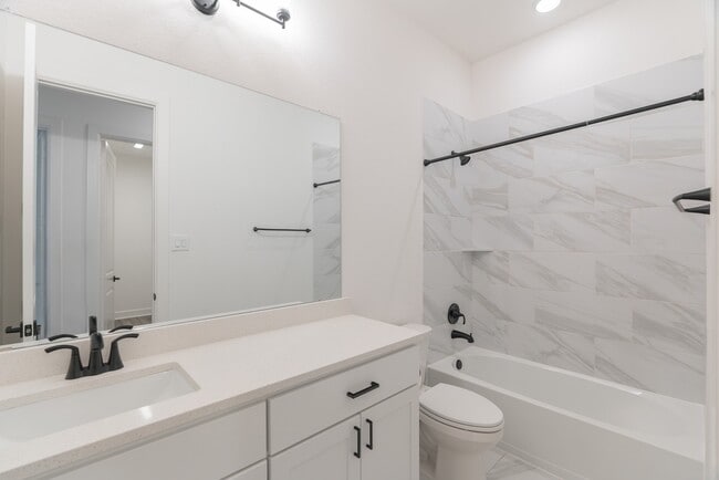 Building Photo - 972 Terlingua Creek Dr