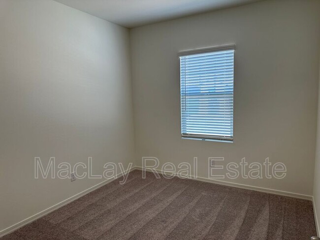 Building Photo - 3897 E San Jose St