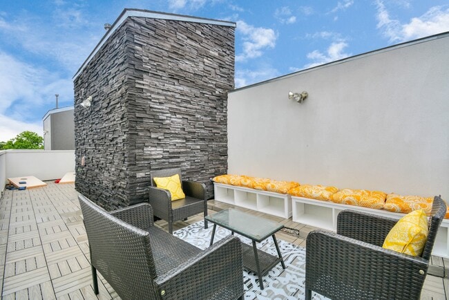 Building Photo - 1617 Wheeler Ave