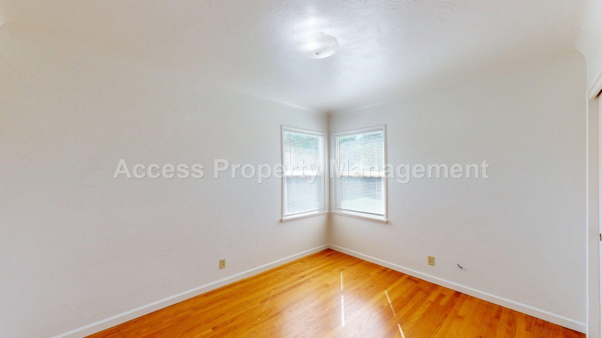 Building Photo - 2324 Bellamy St