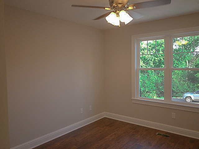 Building Photo - 26 Rujon Dr