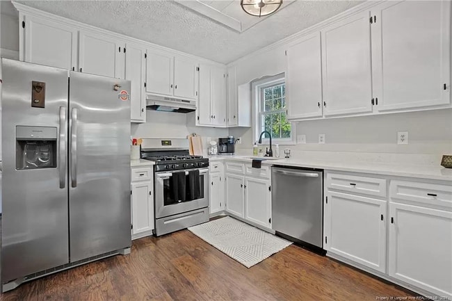 Building Photo - 3 Bed house in Sanford