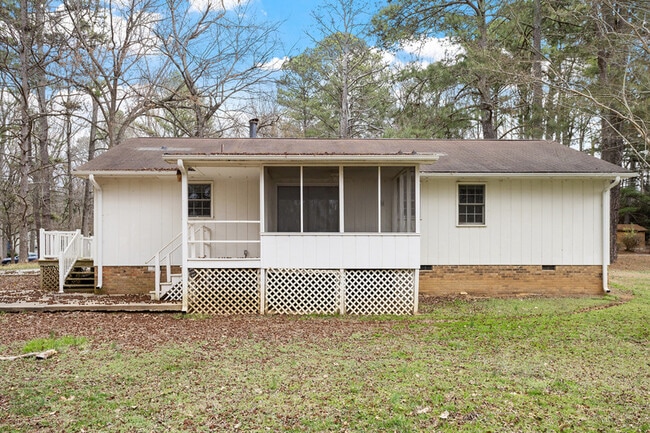 Building Photo - 207 S Hillcrest Dr