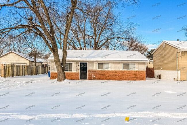 Building Photo - 4906 Refugee Rd