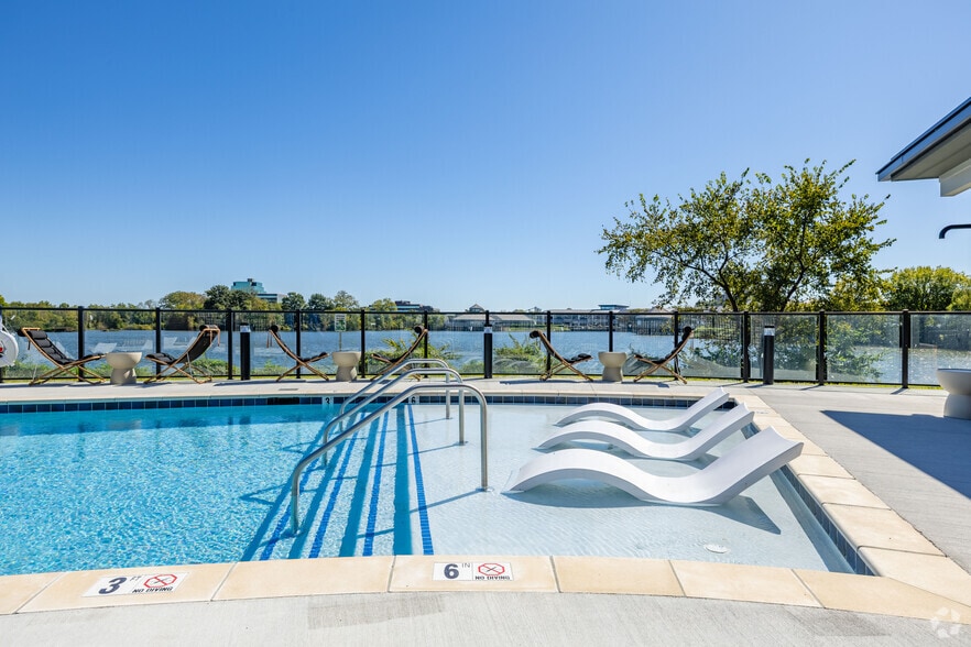 Resort Inspired Pool With Seating - Samara