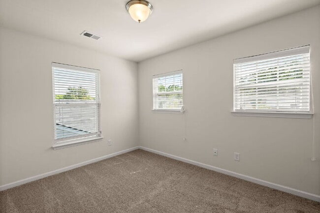 Building Photo - 168 Keaton Brook Dr