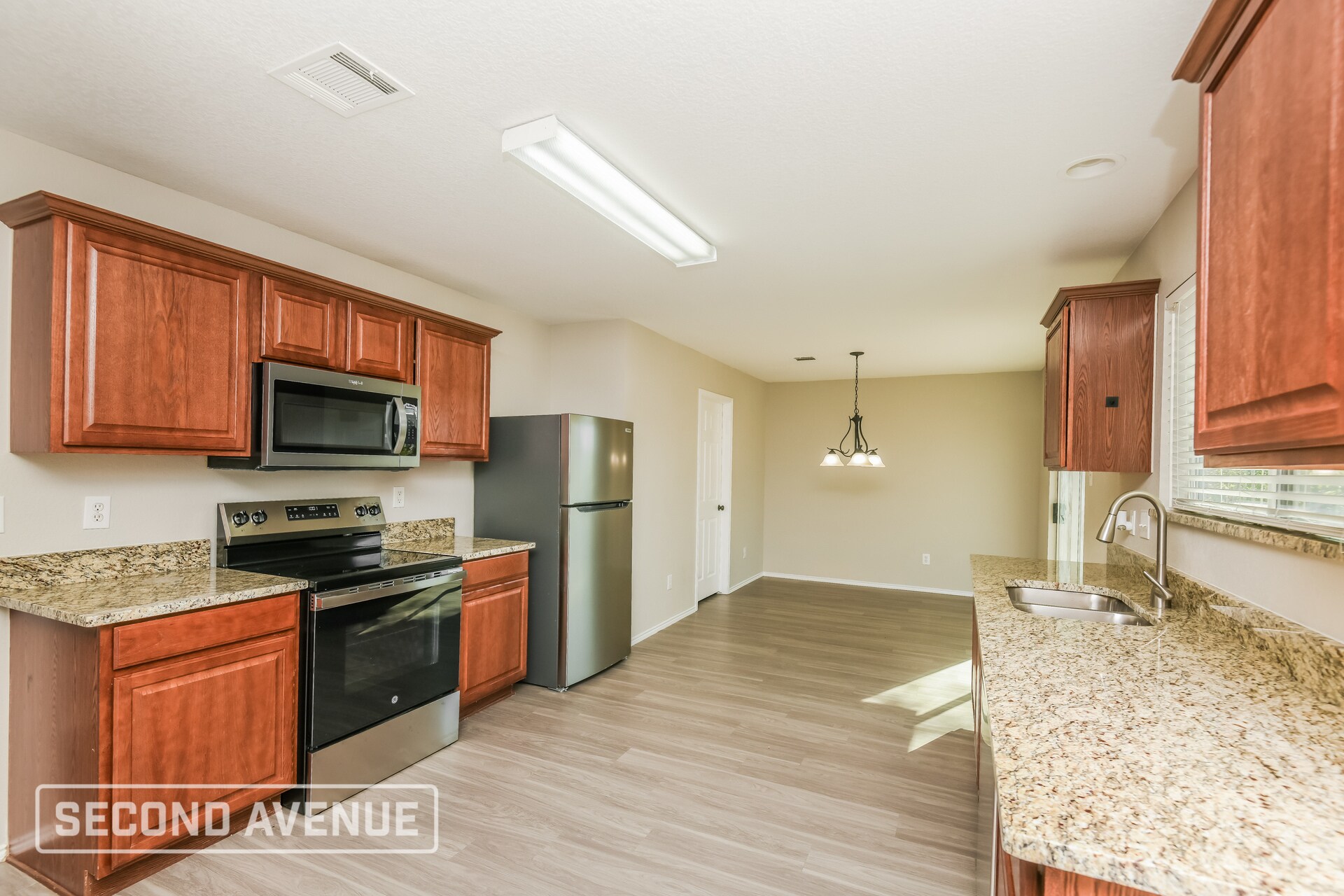 Building Photo - 6237 Hereford Dr