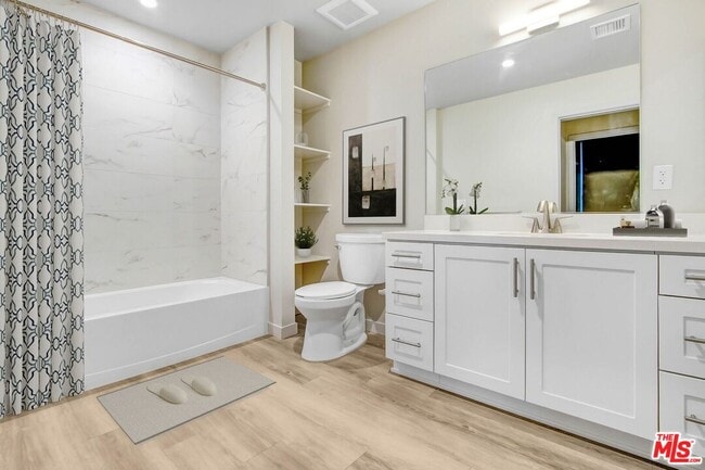 Building Photo - 2847 Leeward Ave