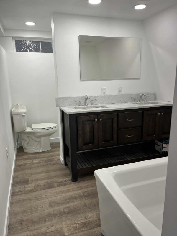 Building Photo - 7240 Sunset Rd