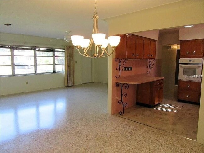 Building Photo - 5800 21st Ave. S