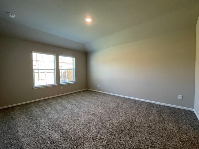 Building Photo - AVAILABLE NOW 4 BEDROOM 2 BATH NEW CONSTRU...