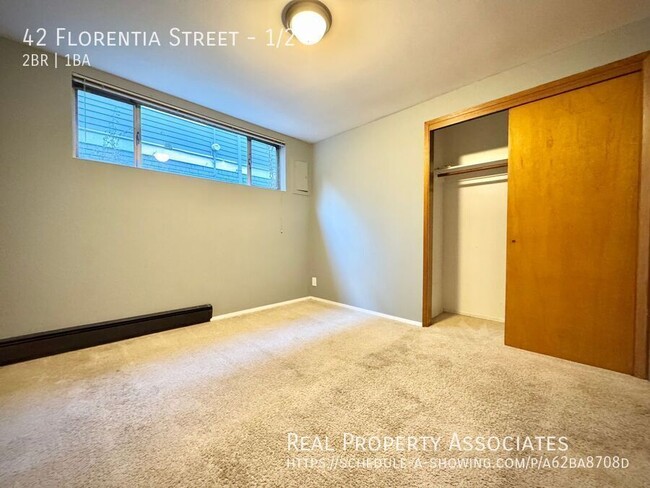 Building Photo - Charming 2-Bedroom, 1-Bath Unit for Rent i...