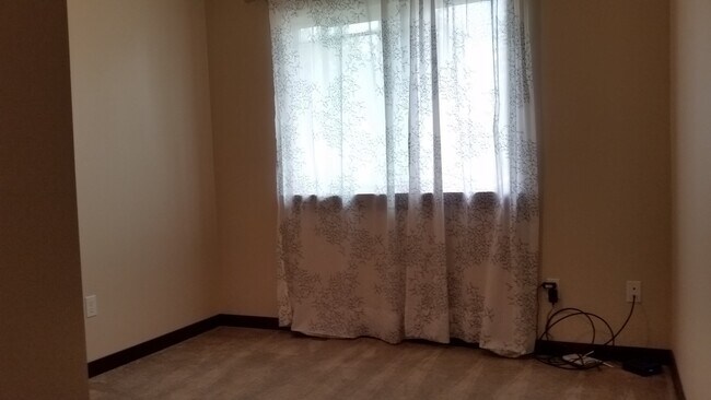 Building Photo - Beautiful 4 bed 2.5 bath in Kenmore, minutes to HWY 522/Burke-Gilman Trail