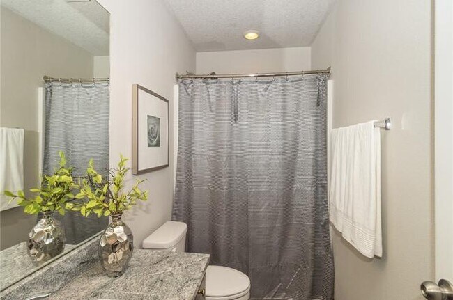 Building Photo - 924 South 89th Street