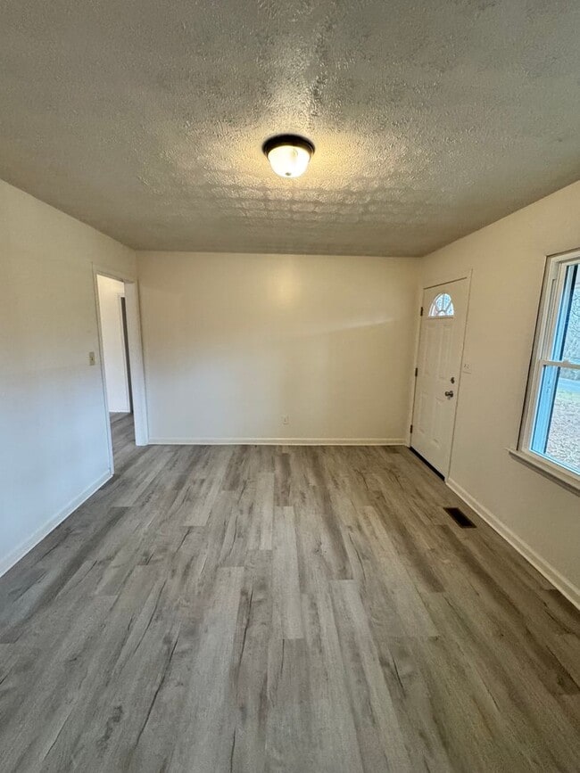 Building Photo - 3/1 in Cleveland County, NC