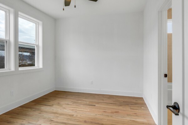 Building Photo - 4912 Delaware Ave