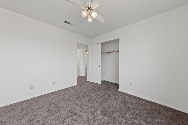 Building Photo - Spacious 4-Bedroom Home on Oversized Lot –...