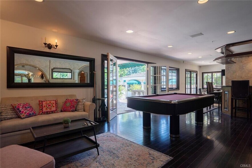 Building Photo - 4063 Benedict Canyon Dr