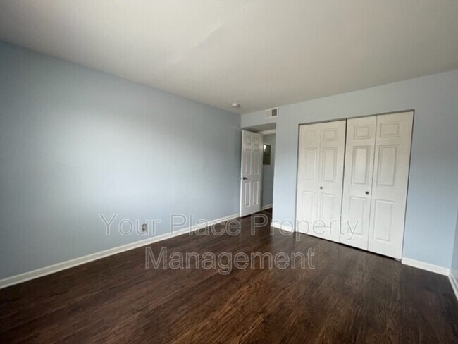 Building Photo - 111 Harbor Dr