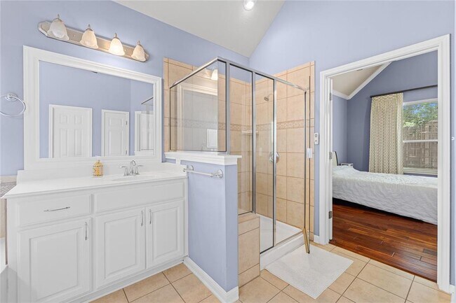 Building Photo - 814 Arrowhead Trail