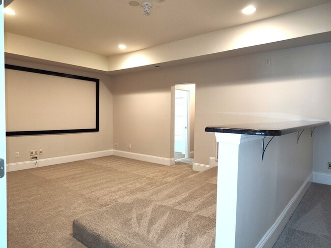 Building Photo - Stunning 2 Story, 4 Bedroom, 4.5 Bath Home Located in the Bridgemill Community in SC!