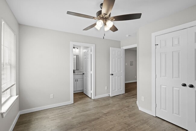 Building Photo - 6121 Ridgemont St