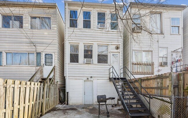 Building Photo - 4916 7th St NW