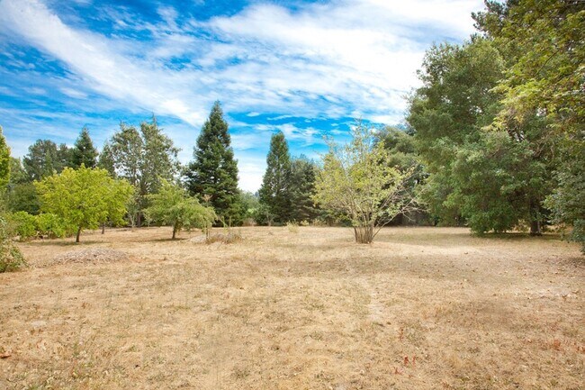 Building Photo - 5110 Gravenstein Hwy S