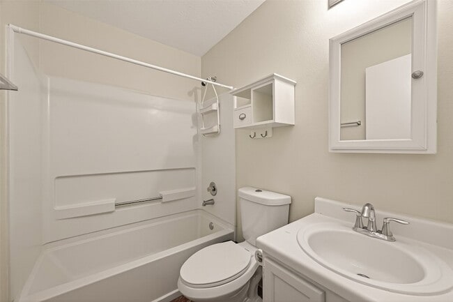 Building Photo - 16715 N Mist Dr