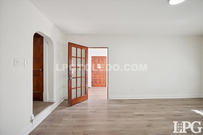 Building Photo - 5455 Douglas Rd