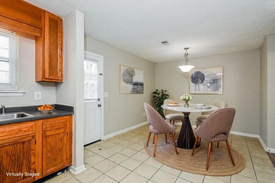 Building Photo - 3571 Hopkins Ct