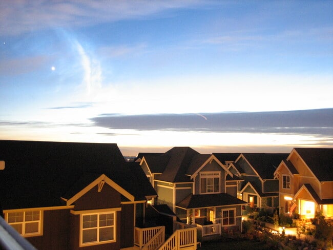 Building Photo - 1918 Northeast Kenyon Court
