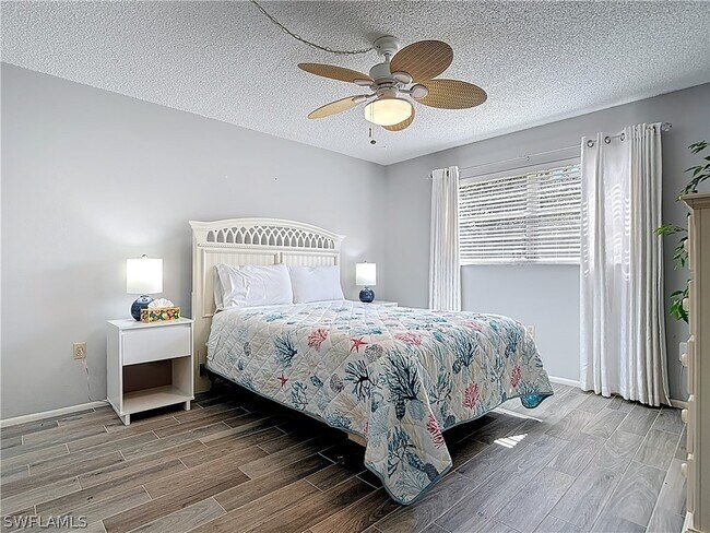 Building Photo - 200 Turtle Lake Ct