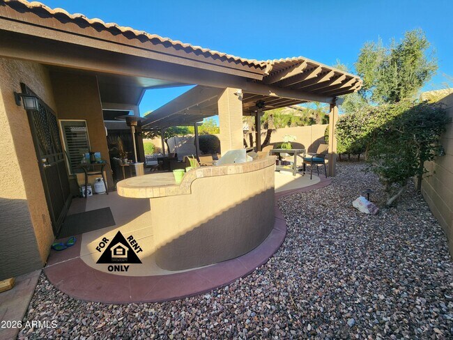 Building Photo - 15548 W Catalina Dr