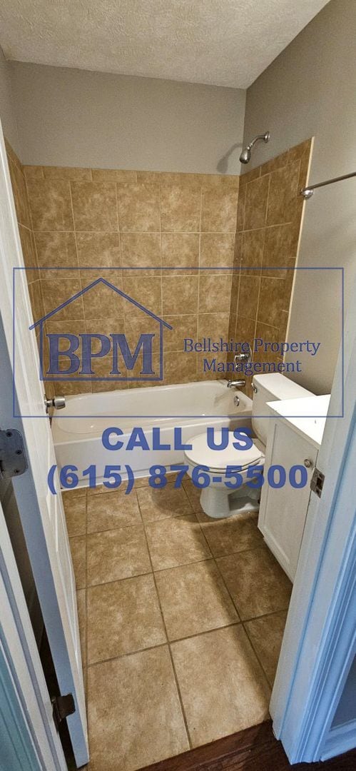 Building Photo - Charming 2-Bedroom Home for Rent in West N...