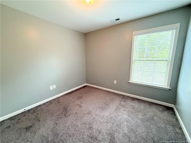 Building Photo - 52 Expedition Dr