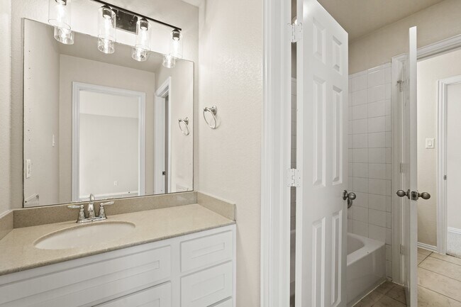 Building Photo - 10335 Belvamera Rd