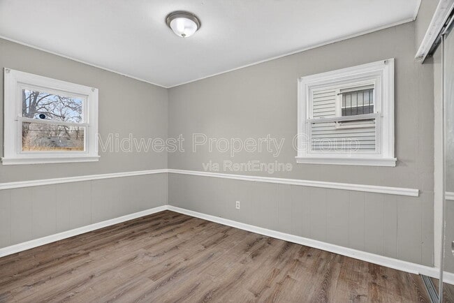 Building Photo - 1157 Redman Blvd