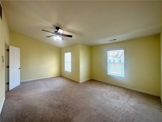 Building Photo - 2091 Executive Dr N