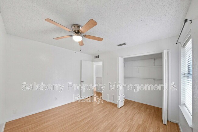 Building Photo - 634 Ridgeline Dr