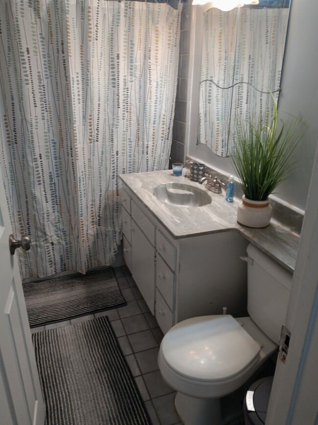 Building Photo - 7248 Shoshone Ave