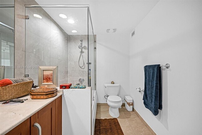 Building Photo - 7728 Collins Ave