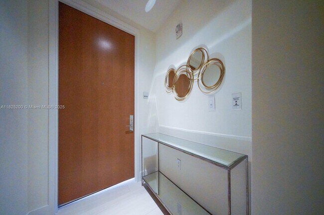 Building Photo - 10203 Collins Ave