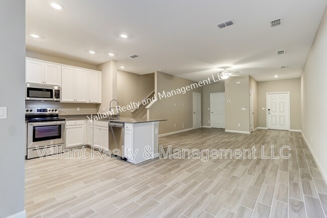 Building Photo - 2607 Sandy Dune Dr