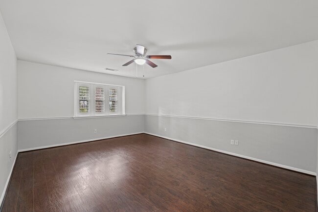 Building Photo - 8318 Everleaf Dr