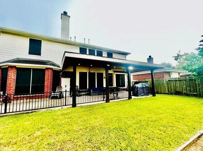 Building Photo - 5902 Crestford Park Ln